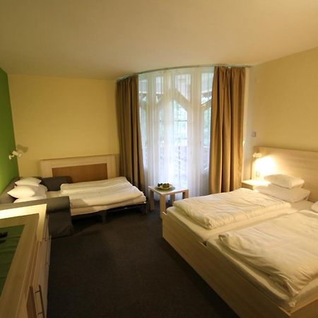 Hotel Grantek Ueduelohaz Balatonlelle Zewnętrze zdjęcie