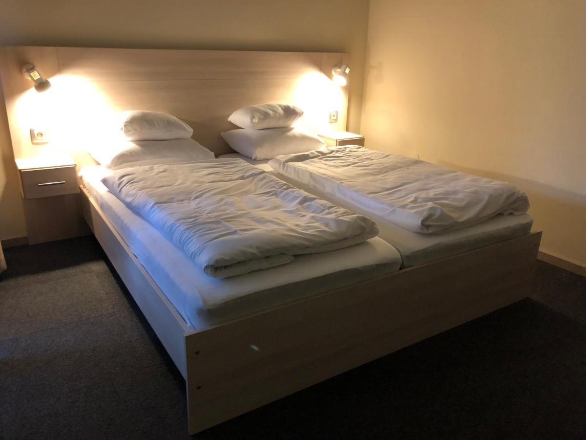 Hotel Grantek Ueduelohaz Balatonlelle Zewnętrze zdjęcie