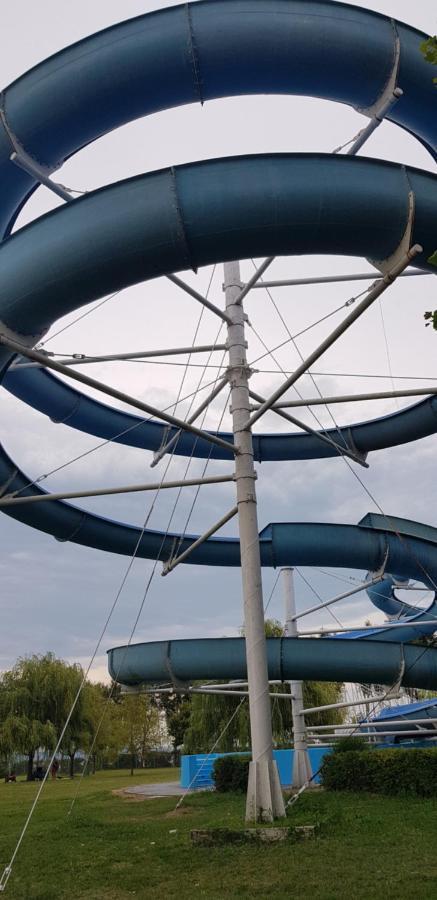 Hotel Grantek Ueduelohaz Balatonlelle Zewnętrze zdjęcie