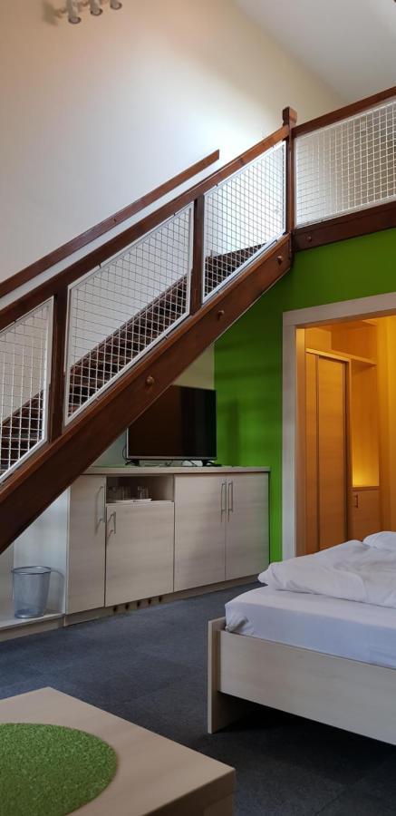 Hotel Grantek Ueduelohaz Balatonlelle Zewnętrze zdjęcie