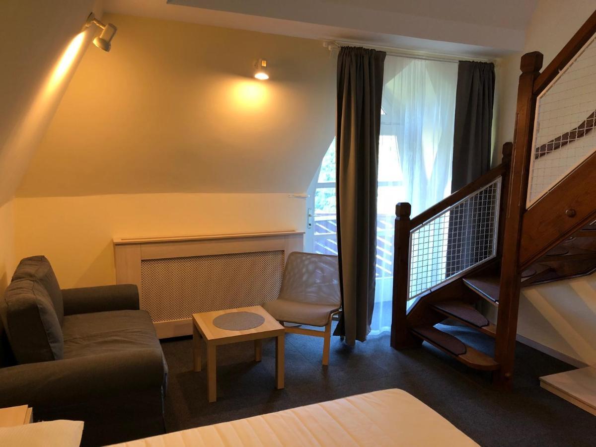 Hotel Grantek Ueduelohaz Balatonlelle Zewnętrze zdjęcie