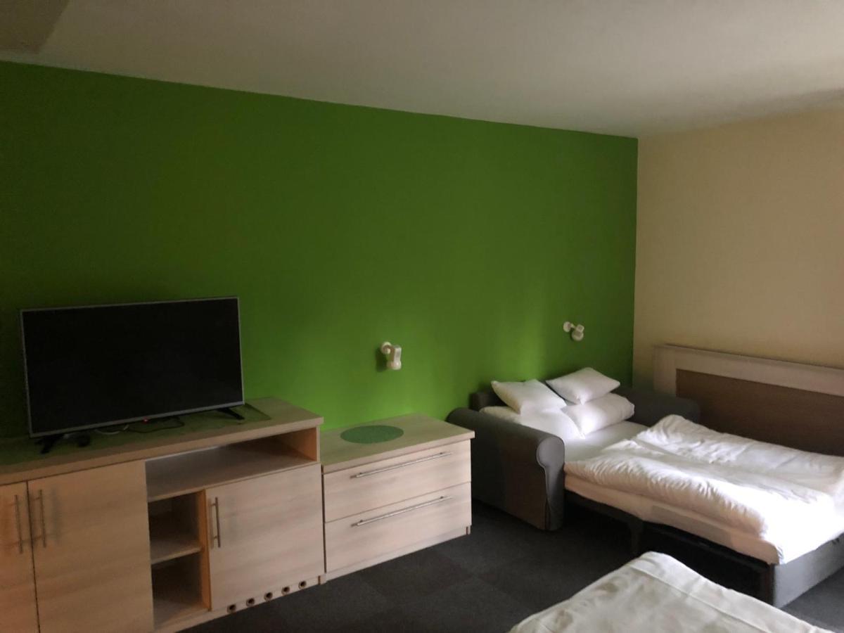 Hotel Grantek Ueduelohaz Balatonlelle Zewnętrze zdjęcie